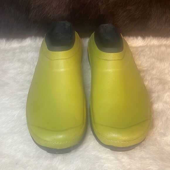 LaCross waterproof shoes 10 (5000F) - Picture 1 of 8